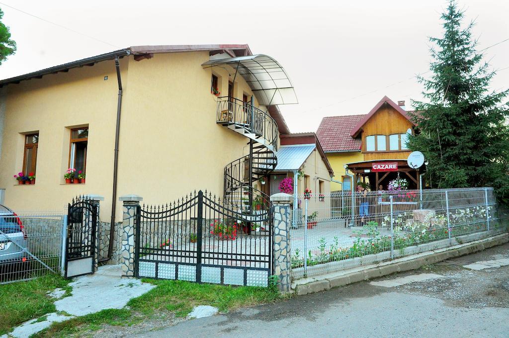 Hotel Casa Maria Gura Humorului Exterior foto