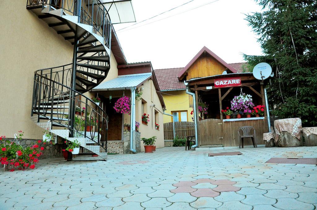 Hotel Casa Maria Gura Humorului Exterior foto